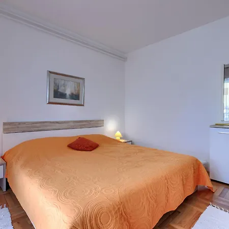 Jenny-1 By Interhome