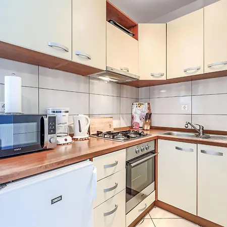 Jenny-1 By Interhome * Poreč