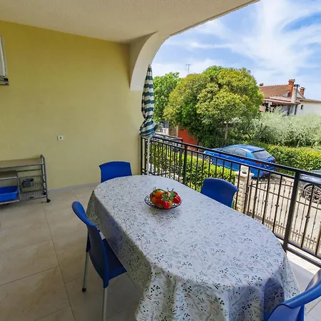 Apartamento Jenny-1 By Interhome *