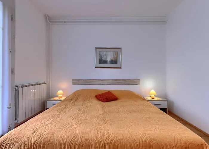 Jenny-1 By Interhome Apartmán