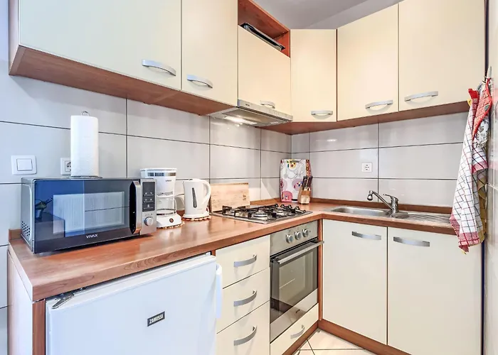 Jenny-1 By Interhome * Poreč