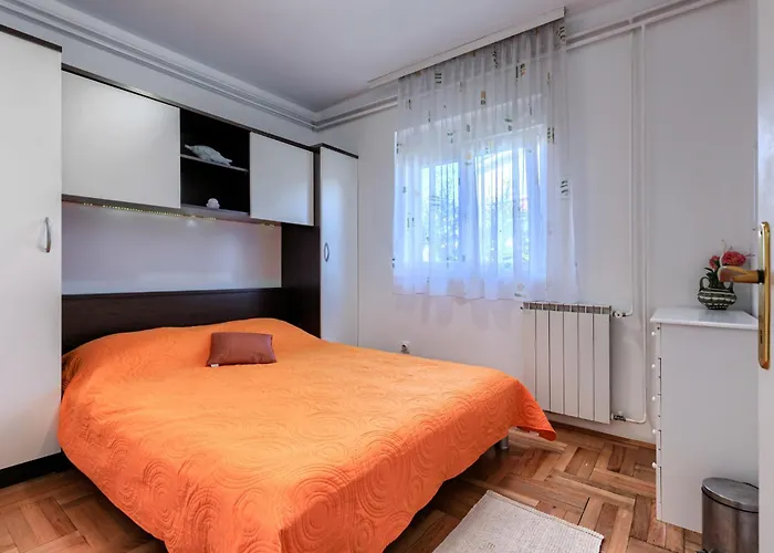 Jenny-1 By Interhome Apartmán